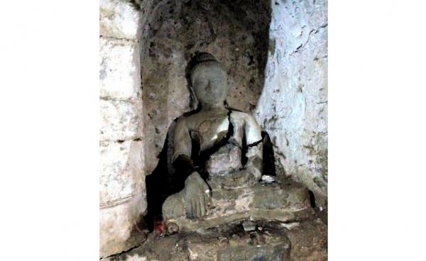 ဘုရားဆင်းတုတော်များဖျက်ဆီးခံရဓာတ်ပုံ/မင်းကို-မြောက်ဦး