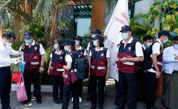 A Chinese medical team arrives to the Yangon International Airport in Yangon, Myanmar, 08 April 2020. Photo: Nyein Chan Naing/EPA