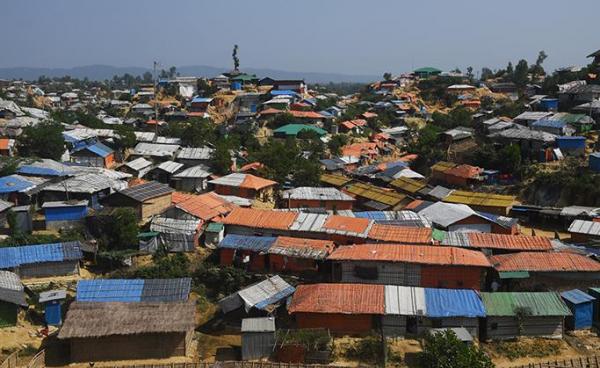 ကော့ဇ်ဘဇား ဒုက္ခသည်စခန်းကို တွေ့မြင်ရစဉ်။ ဓာတ်ပုံ - AFP