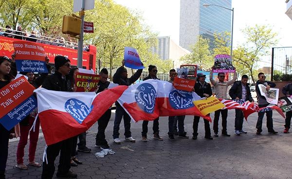 Anti-war protesters in front of the UN HQ in New York