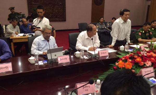 အစိုးရငြိမ်းချမ်းရေးကိုယ်စားလှယ်များ(Internet)