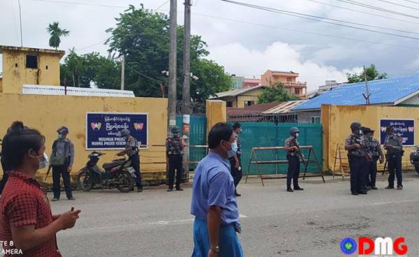 ပုံစာ - စစ်တွေမြို့မရဲစခန်းကို တွေ့ရစဉ်။