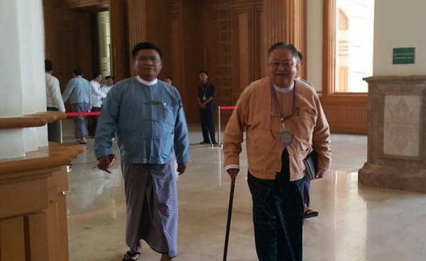 ဓာတ်ပုံ - နေသာ