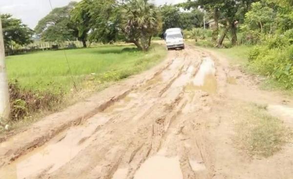 Chaungzone township 2 officials say upgrading the Ka Mar Kay-Taw Pa Kauk Road on Bilu Island would help bring investment and job opportunity to the area. (Photo – MNA)