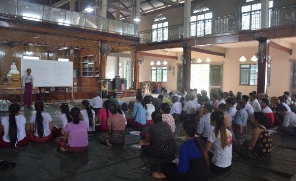 A legal awareness workshop (photo: MNA)