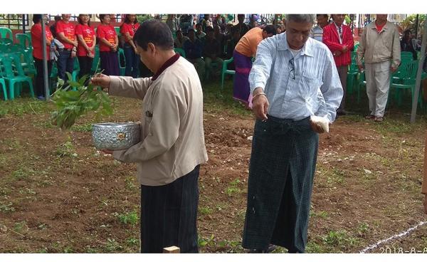 ၈၈၈၈ မော်ကွန်းကျောက်တိုင်တည်ထားရန် လျာထားသောမြေနေရာ(ဓါတ်ပုံ-မော်ကွန်းကျောက်တိုင်ဖြစ်မြောက်ရေးကော်မတီ)