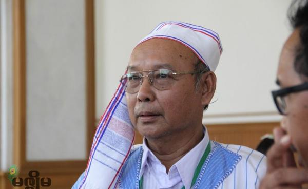 ဇန်နဝါရီ ၂၀ရက်က ပြည်ထောင်စုလွှတ်တော်သို့ လေ့လာသူအဖြစ် ရောက်ရှိလာသော အမျိုးသားလွှတ်တော်ဥက္ကဌအဖြစ် သတင်းထွက်နေသူ မန်းဝင်းခိုင်သန်း(ဓာတ်ပုံ- မင်းမင်း/မဇ္ဈိမ)