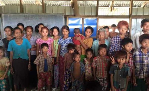 စစ်ဘေးတိမ်းရှောင်ဒုက္ခသည်များ (ဓာတ်ပုံ - CJ)