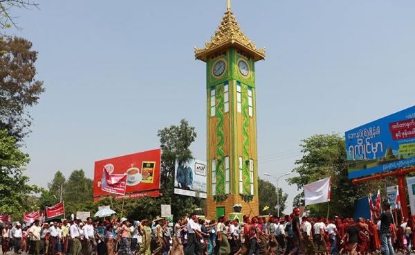 Ethnic Rakhine protesters take part in a demonstration against a government push to speed up the citizenship verification process for the stateless Rohingya minority in Sittwe township, Rakhine state, on March 19, 2017. Photo: Khine Htoo Mrat/AFP