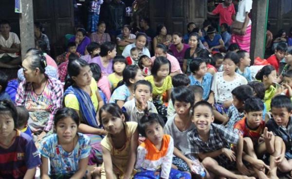 Flood victims in the Karen State