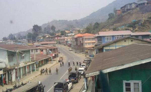 ဟားခါးမြို့တွင်းတစ်နေရာ (ပုံဟောင်း)