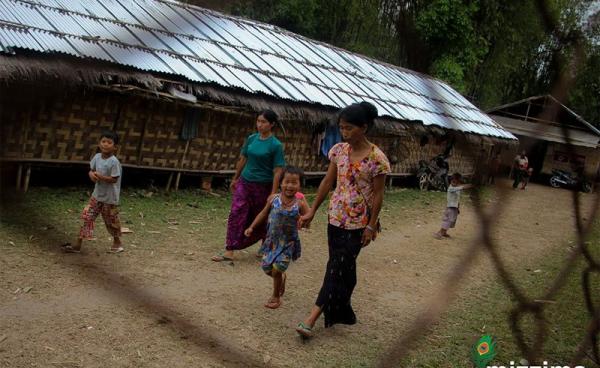 Internally displaced people at a camp in Kachin state. Photo: Thura/Mizzima