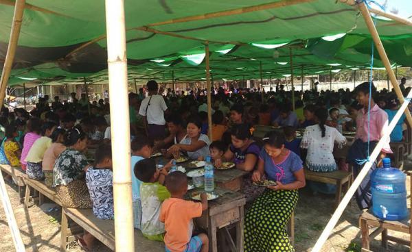 IDPs sheltering at Kyauktaw high school on April 10. Photo: U Oo Tun Win