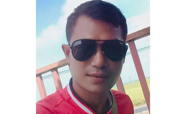 မြန်မာစစ်တပ်က ဖမ်းဆီးသွားသည့် ဒေသခံနှစ်ဦးအနက် ကိုအောင်ဇော်ဝင်းကို တွေ့ရစဉ်။ ဓာတ်ပုံ-ပေးပို့