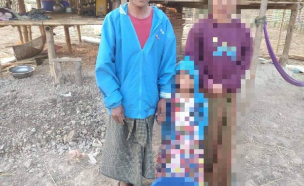 ဘူးသီးတောင်မြို့နယ်၊ သပိတ်တောင်ကျေးရွာမှ ဖမ်းဆီးခံထားရသူများထဲမှ ကိုညွန့်ဝင်း (မျက်မှန်) နှင့် ကိုရွှေထွန်းတို့ဖြစ်သည်။