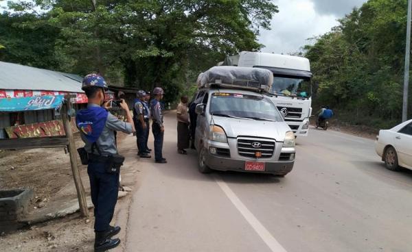 ဂျိုင်းတံတား(ဇာသပြင်) စစ်ဆေးရေးဂိတ် ပုံဟောင်း 