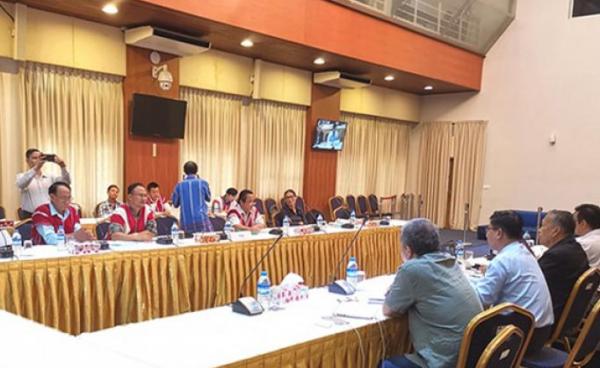 ဓာတ်ပုံ - ဦးလှမောင်ရွှေ ဖေ့စဘွတ်