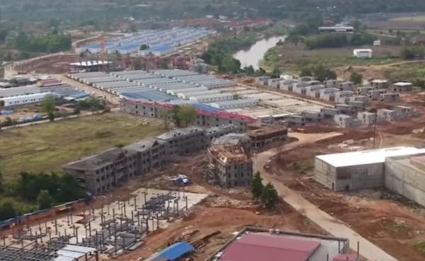 ဆောက်လုပ်နေဆဲဖြစ်သည့် ကာစီနို အလောင်းကစားမြို့ တော် ရွှေကုက္ကိုလ် (Credit: ASEAN Today)