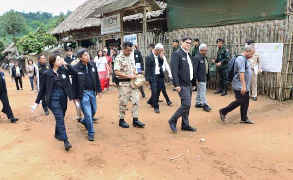 ဓါတ်ပုံ - สำนักงานประชาสัมพันธ์ จังหวัดแม่ฮ่องสอน ( မယ်ဟောင်ဆောင်ခရိုင် ပြည်သူ့ဆက်ဆံရေးရုံး)