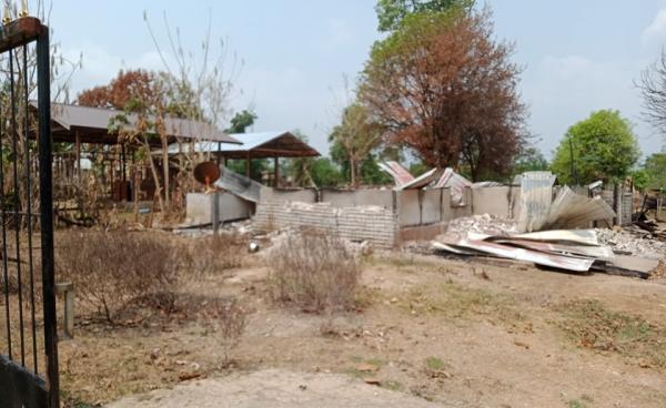 photo : ဧပြီလအတွင်း နေအိမ်မီးရှို့ခံရတဲ့ ဖရူဆိုမြို့နယ် ငွေတောင်ရွာသစ်ကျေးရွာ။