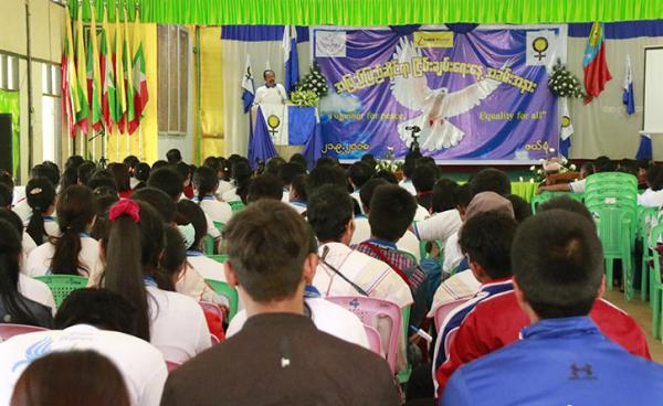 ဖယ်ခုံမြို့တွင် ကျင်းပသည့် အပြည်ပြည်ဆိုင်ရာ ငြိမ်းချမ်းရေးနေ့(ဓါတ်ပုံ-ခွန်းကလိုင်းဖရီး)