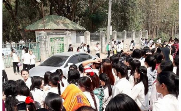 Myanmar migrant workers from Gold File gem-polishing workshop in Bang Wang Takhian Village in Mae Sot (Photo – JACBA)