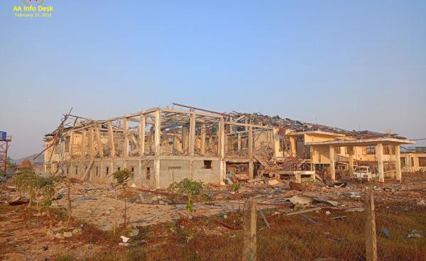 ဖက်ဆစ် အကြမ်းဖက် စစ်ကောင်စီတပ်၏ လေကြောင်းမှ ဗုံးကြဲတိုက်ခိုက်မှုကြောင့် ပျက်စီးသွားသော မင်းဖူးဆေးရုံမြင်ကွင်း/ သတင်းနှင့်ပြန်ကြားရေး ရက္ခိုင့်တပ်တော်