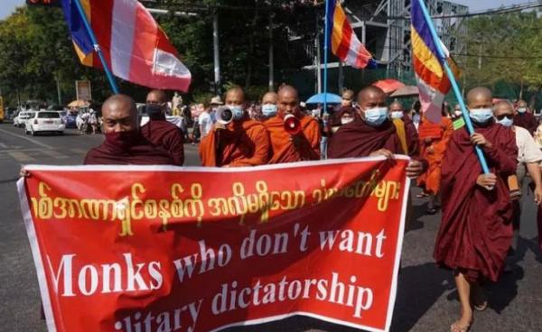 Some monks have this year defied religious edicts against political activity (Photo: AFP)