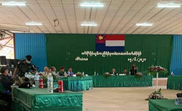 ၂၀၂၁ ခုနှစ်၊ ဇွန်လ ၁၅-၁၆ ရက်များက ကရင်တိုင်းရင်းသားလက်နက်ကိုင်များ တွေ့ဆုံဆွေးနွေးကြစဉ်။ (ဓာတ်ပုံ − Supplied)