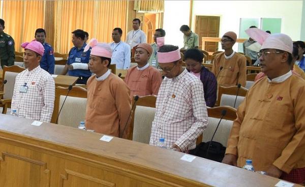 ပြည်နယ်လျှပ်စစ်နှင့် စွမ်းအင်ဝန်ကြီး ဦးမင်းထင်အောင်ဟန်(ညာအစွန်လူ)-MNA