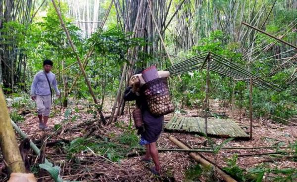 လုံရှာယန် စစ်ရှောင်ပြည်သူများ စစ်ရှောင်ခဲ့စဉ်က ( RVA - Rawang)