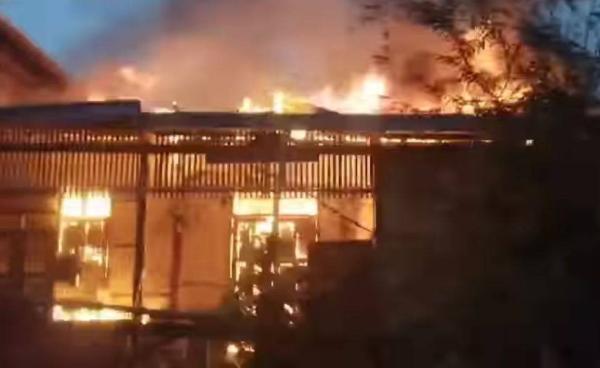 ဓါတ်ပုံ - Ko Gyi Thein Tun