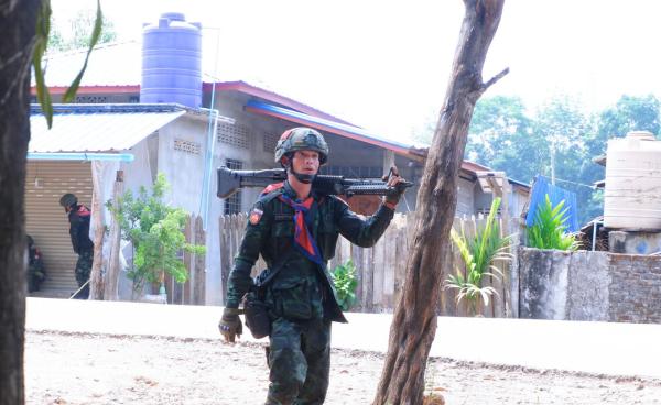 ဓာတ်ပုံ - CJ