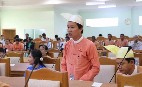 သထုံမဲဆန္ဒနယ် အမှတ် ၂ ပြည်နယ်လွှတ်တော်ကိုယ်စားလှယ် ဦးအောင်ကျော်သူ(ဓါတ်ပုံ -Aung Kyaw Thu/Facebook)