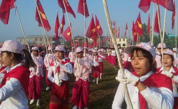 မွန်လူငယ်များနေ့အခမ်းအနားတစ်နေရာ(photo -Facebook)