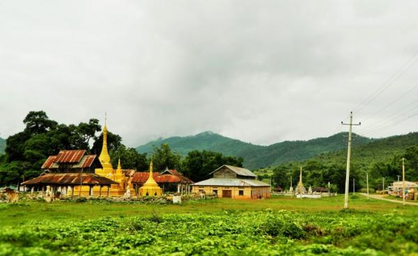 ကျောက်မဲမြို့နယ်က မိုင်းတင်းကျေးရွာ ဘုန်းကြီးကျောင်း