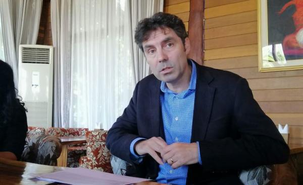 ဗြိတိန်နိုင်ငံ သံအမတ် Mr.Dan Chugg