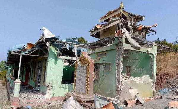 စစ်ကောင်စီ လေကြောင်းဗုံးကြဲမှုကြောင့် နောင်ချိုမြို့ အပျက်အစီးအချို့။