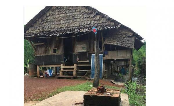 ခုတ်လှဲဖြတ်ထားသည့် အလံတိုင်နေရာ(photo:MNA)