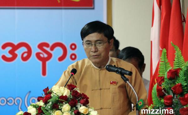 ဓာတ်ပုံ - သူရ