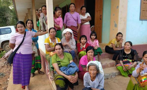 Photo by စိုင်းစံမိဏ်း၊ ကျေးသီးမြို့နယ်အတွင်း ထွက်ပြေးတိမ်းရှောင်နေရသည့် ပြည်သူများ