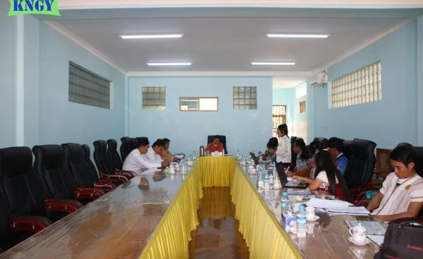 ကယန်းမျိုးဆက်သစ်လူငယ် KNGY၊ ကရင်နီပြည်တောင်သူလယ်သမားသမဂ္ဂနှင့် လွှတ်တော်ကိုယ်စားလှယ်များ လွှတ်တော်ရုံးတွင် တွေ့ဆုံခဲ့ကြစဉ် (ဓါတ်ပုံ – KNGY)