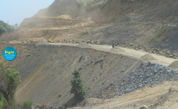 မေယုတောင် အထက်နန်းရာတောင်ကျော်လမ်းကို ၂ဝ၁၉ ဖောက်လုပ်နေစဉ်က မြင်တွေ့ရစဉ်