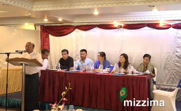 ဓာတ်ပုံ - ဖူးအိအိနွယ်