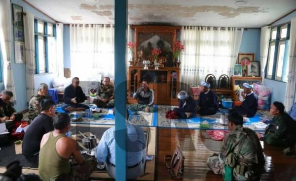 PNO မှ အစည်းအဝေးလုပ်စဥ်