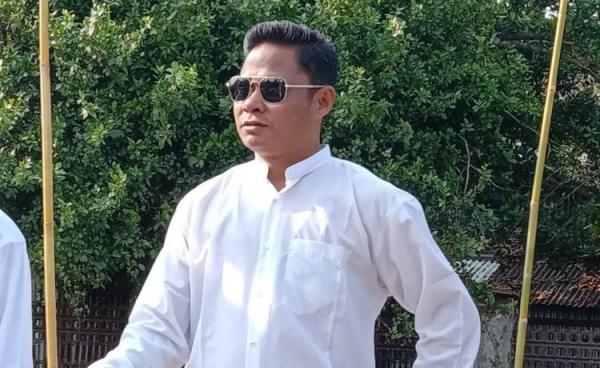 မြန်မာစစ်တပ်က ဖမ်းဆီးထားသည့် ကျောက်ဖြူဒေသခံ ကိုရန်နိုင်မင်း (ခ) ကိုသောက်ဆန်းကို တွေ့ရစဉ်