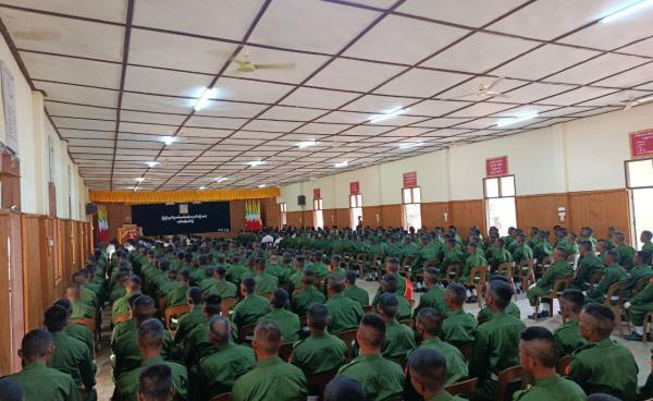 ဓာတ်ပုံ - MOI