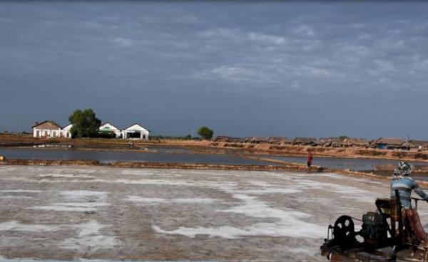 နေလှန်းဆားကွင်း