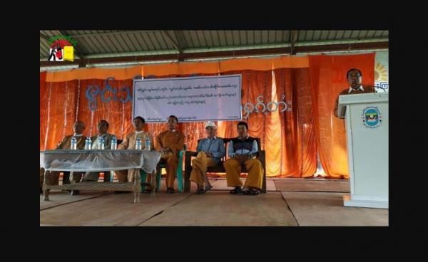 သီပေါမြို့နယ် သျှမ်းစာပေနှင့်ယဉ်ကျေးမှုခန်းမတွင် အောက်တိုဘာလ ၁၂ ရက် ယနေ့မနက် က သီပေါဒေသခံလူထု ၊ လွှတ်တော်အမတ်များ ၊ လယ်သမားများ စုစုပေါင်း အင်အား ၁၀၀၀ ခန့်တွေ့ဆုံ