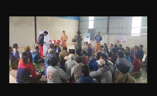 အောက်တိုဘာလ ၉ ရက်နေ့က နောင်ချိုမြို့ ကျားခေါင်းပါတီရုံးတွင် လယ်သမား ၆၂ ဦး နှင့်သိန္နီ သီပေါ ကျောက်မဲ နောင်ချို တို့မှ လွှတ်တော်ကိုယ်စားလှယ်များနှင့်တွေ့ဆုံ (Photo/TAI NKO )